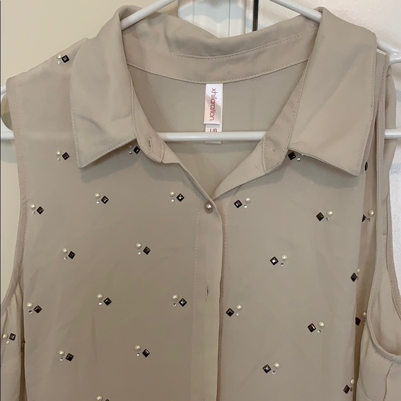 Blouse - Picture 2 of 2